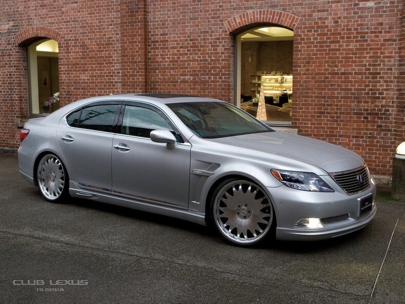 LS 460 2007 RWD     