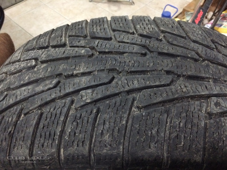 .    Nokian 285/60R18 LX570 .