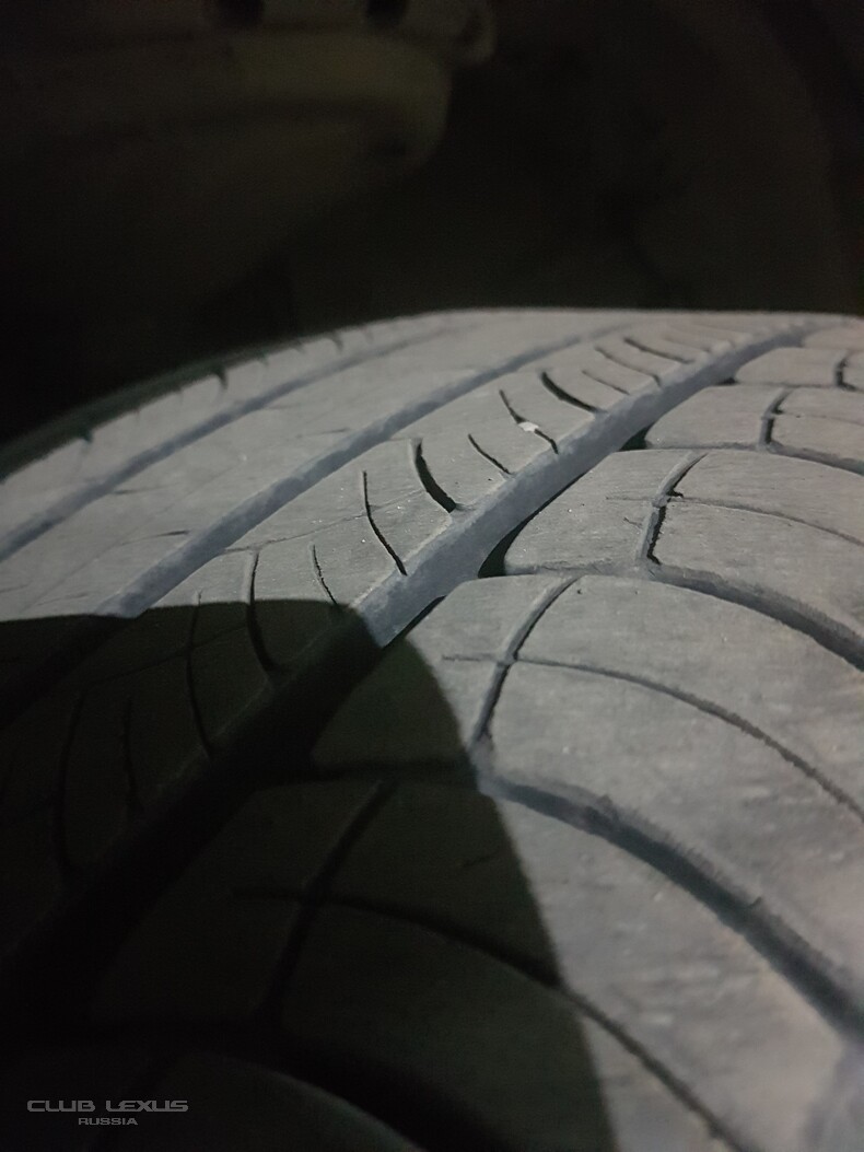 Michelin latitude tour hp made in france 4 . 235/55/18