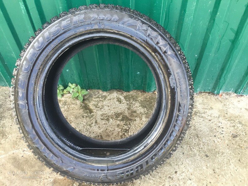 235/55R18 Bridgestone Ice Cruiser 7000 104T