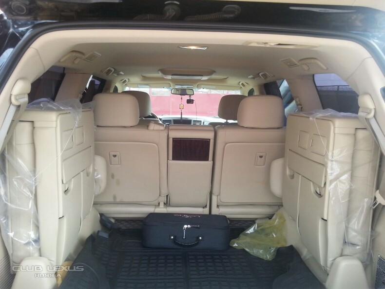 Lexus LX 570 2010 ..