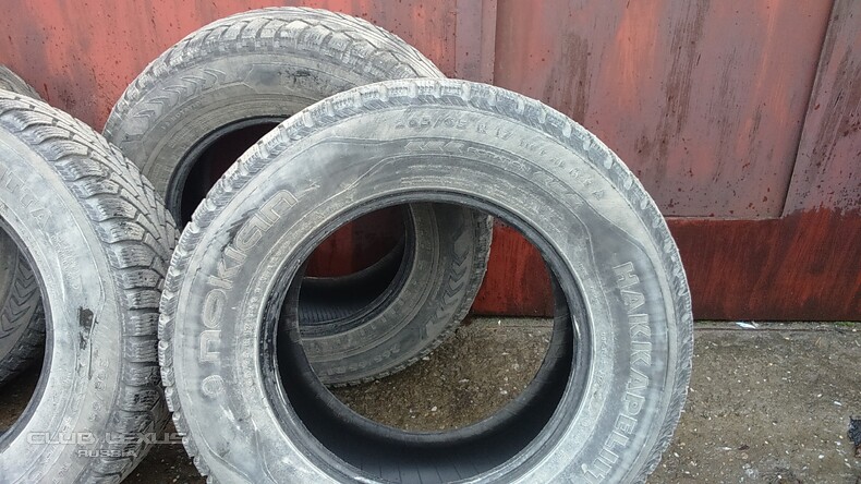  Nokian Hakkapeliitta 265/65 R17 ..