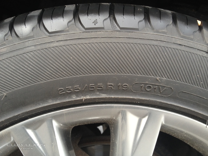   RX    Michelin 235/55 R19, 