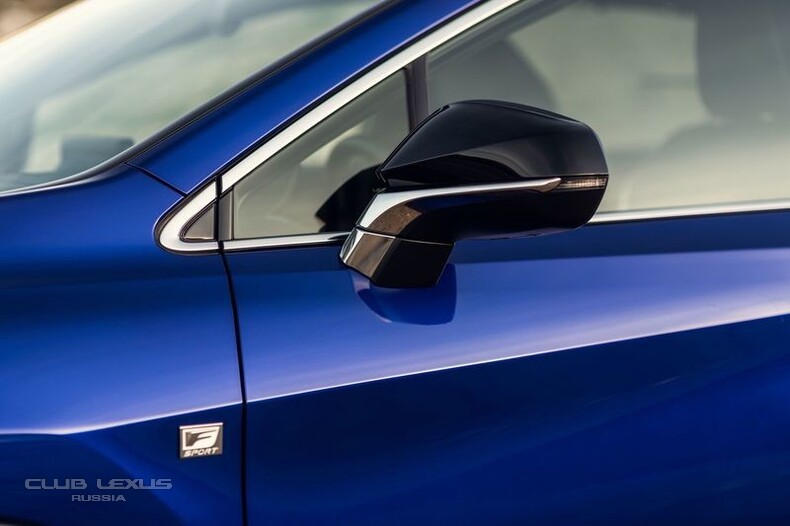  Lexus RX 2020.  -