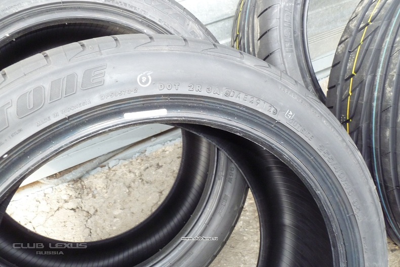    4 bridg re760 255/40/R18