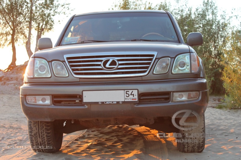   Lexus LX 470