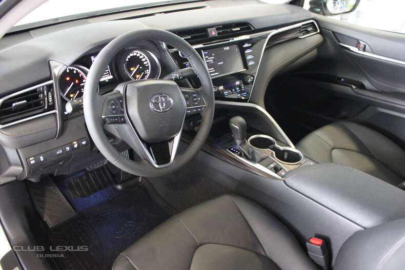 Пара слов о новой Toyota Camry XV70