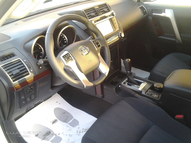  Toyota Prado Elegance 3,0TD 2014-2 649 000 !