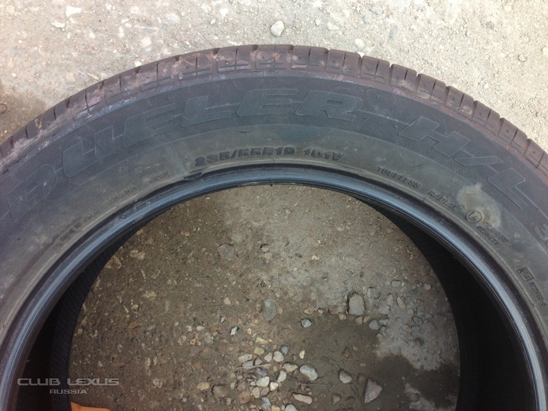    235/55 R19 Bridgestone