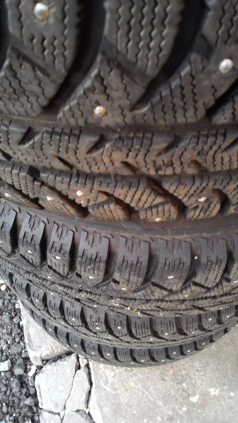 ! BRIDGESTONE ICE CRUISER 7000 235/55R18 104T XL