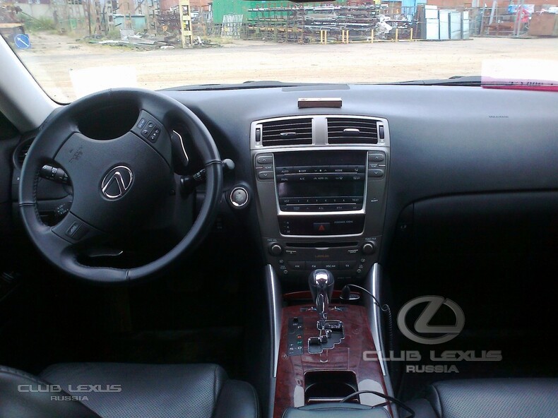    Lexus IS 250 2008.