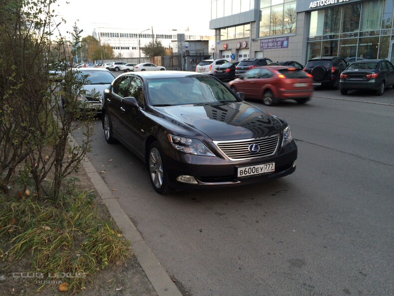 . Lexus ls600hl