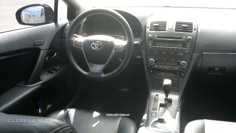  oyota Avensis 2.0  2009.    