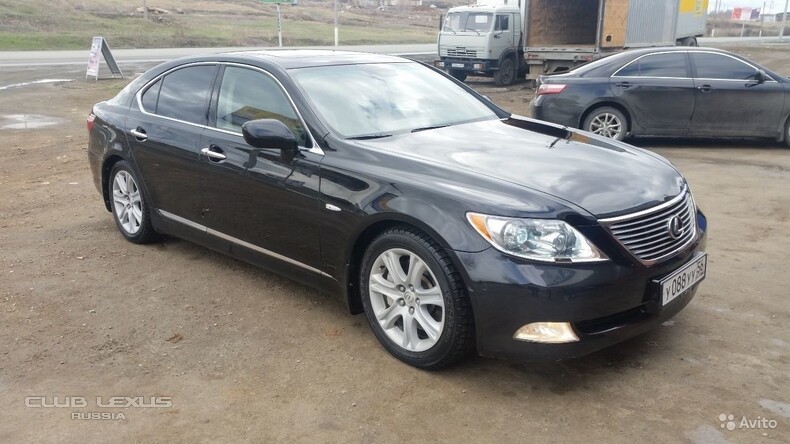 LS 460 2007 RWD     