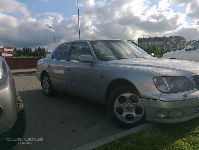  Lexus LS 400 1998. 