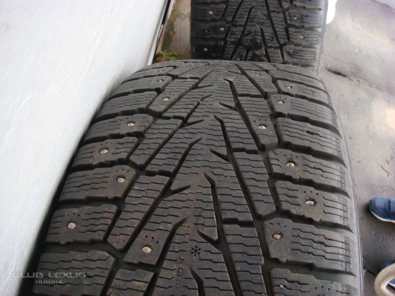   Nokian Hakkapeliitta 7 SUV 265/60/18