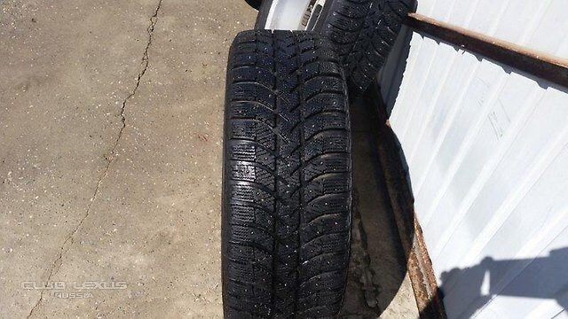 Bridgestone Ice Cruiser 5000 235/45 r17