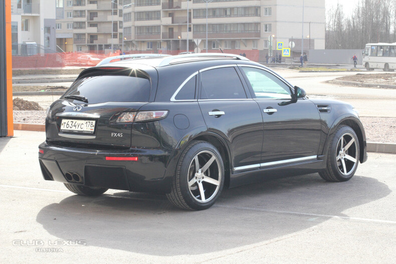 Infiniti FX45 2007.