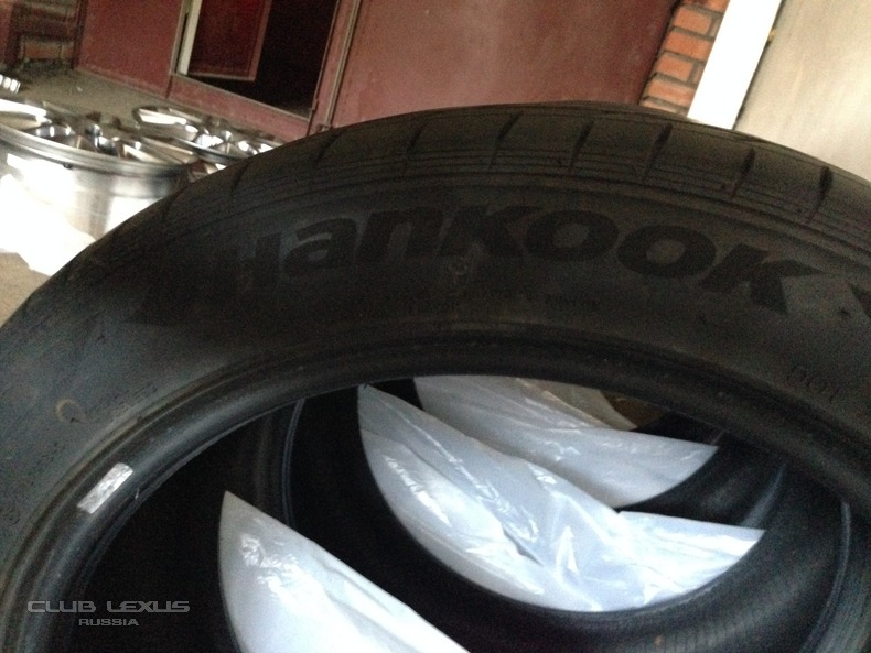   245/45R18 Hankook