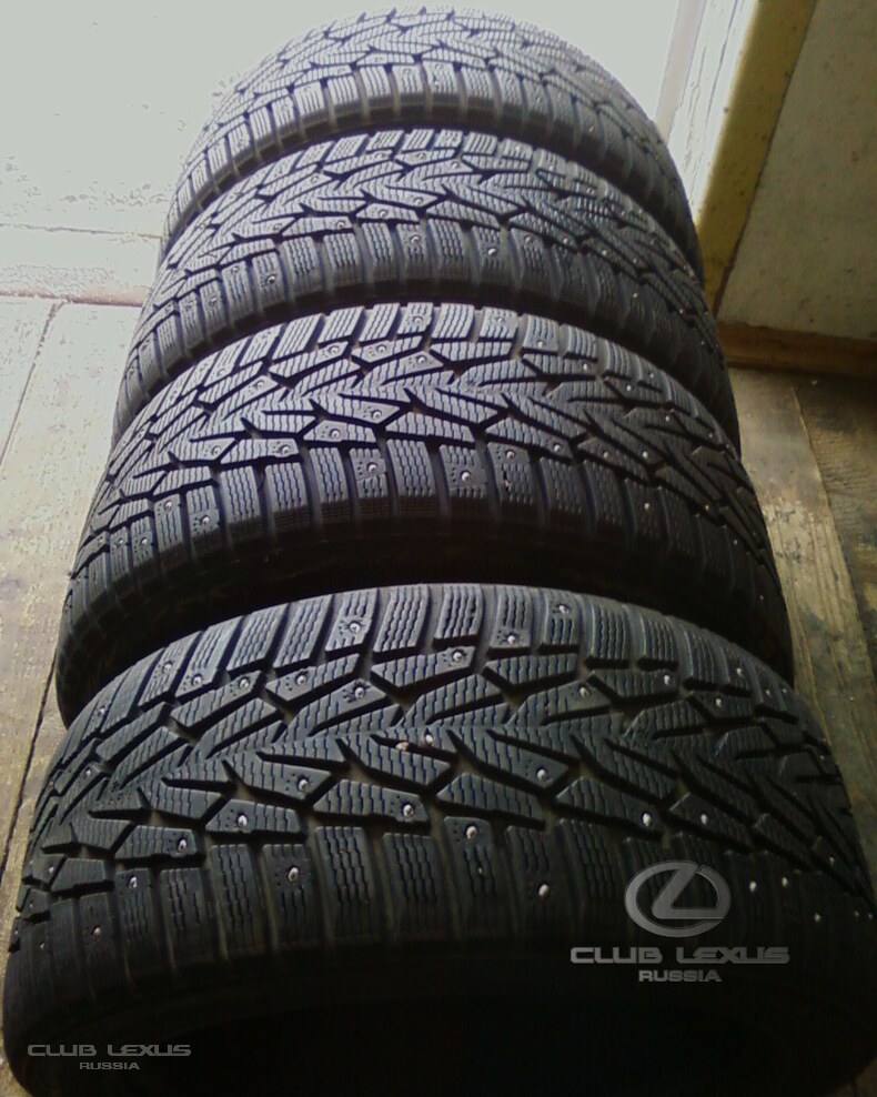 R17   Nokian HKPL-7 245/45 ()