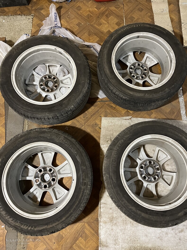 ������ � ����� Toyota Lexus 215 55 R16