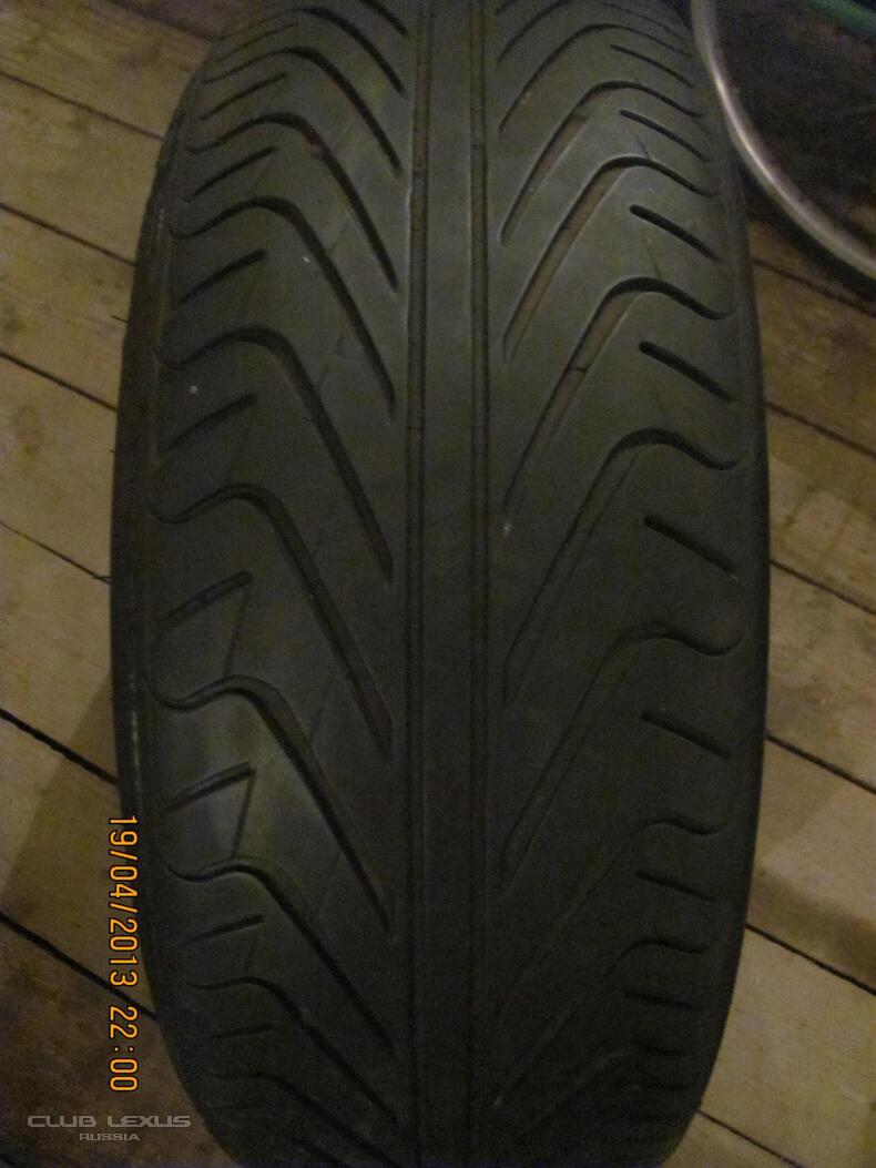 R18  MICHELIN Pilot Sport 235/50