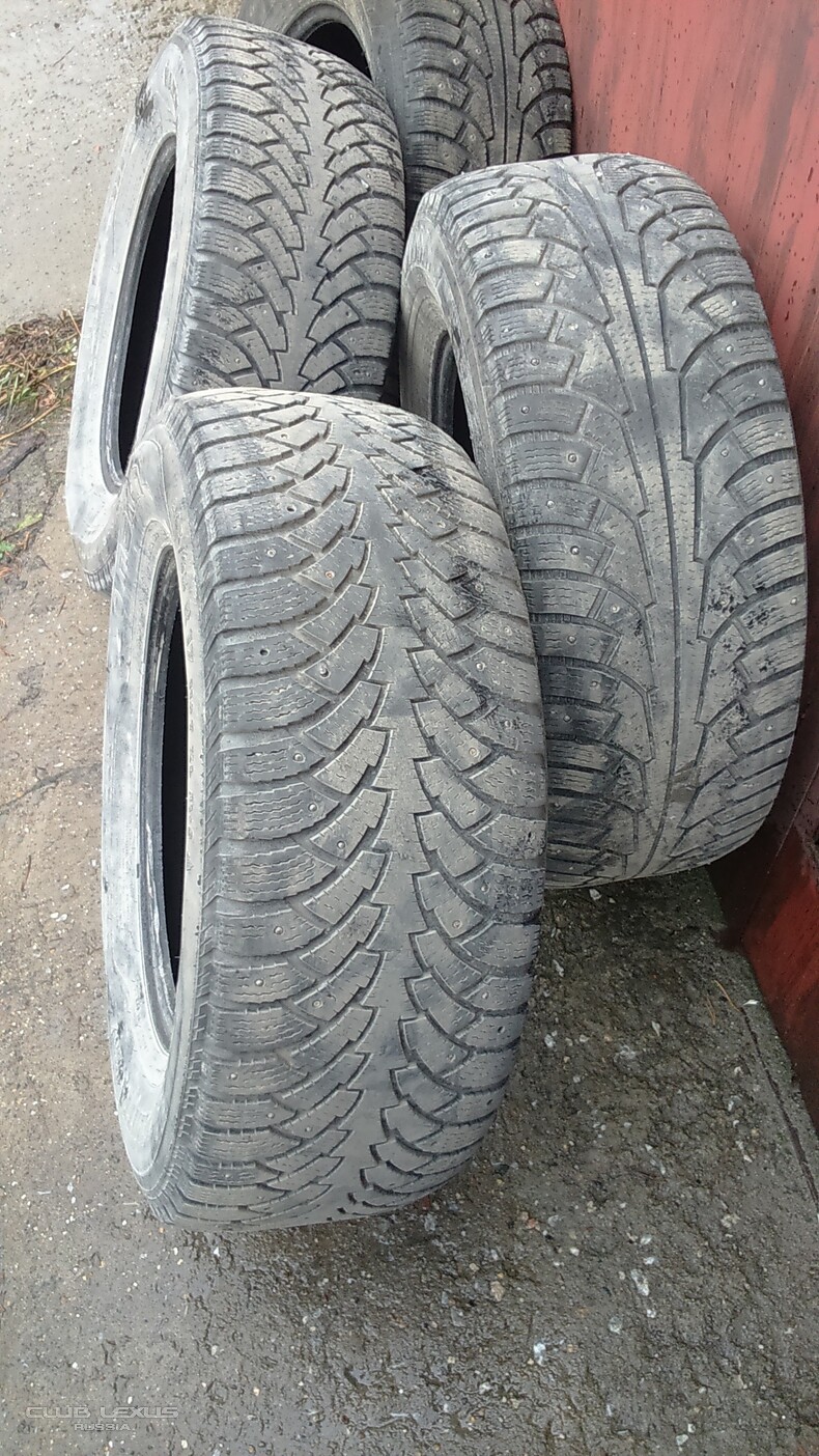  Nokian Hakkapeliitta 265/65 R17 ..