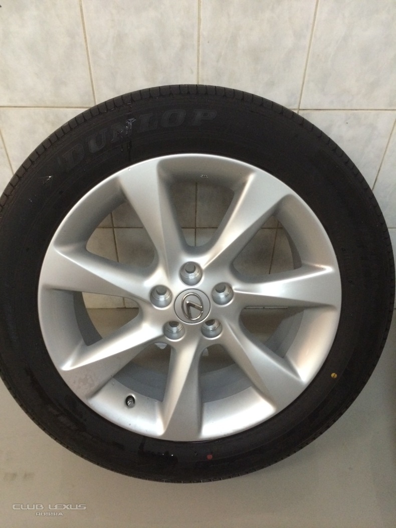    Lexus RX 350 235/55/R19