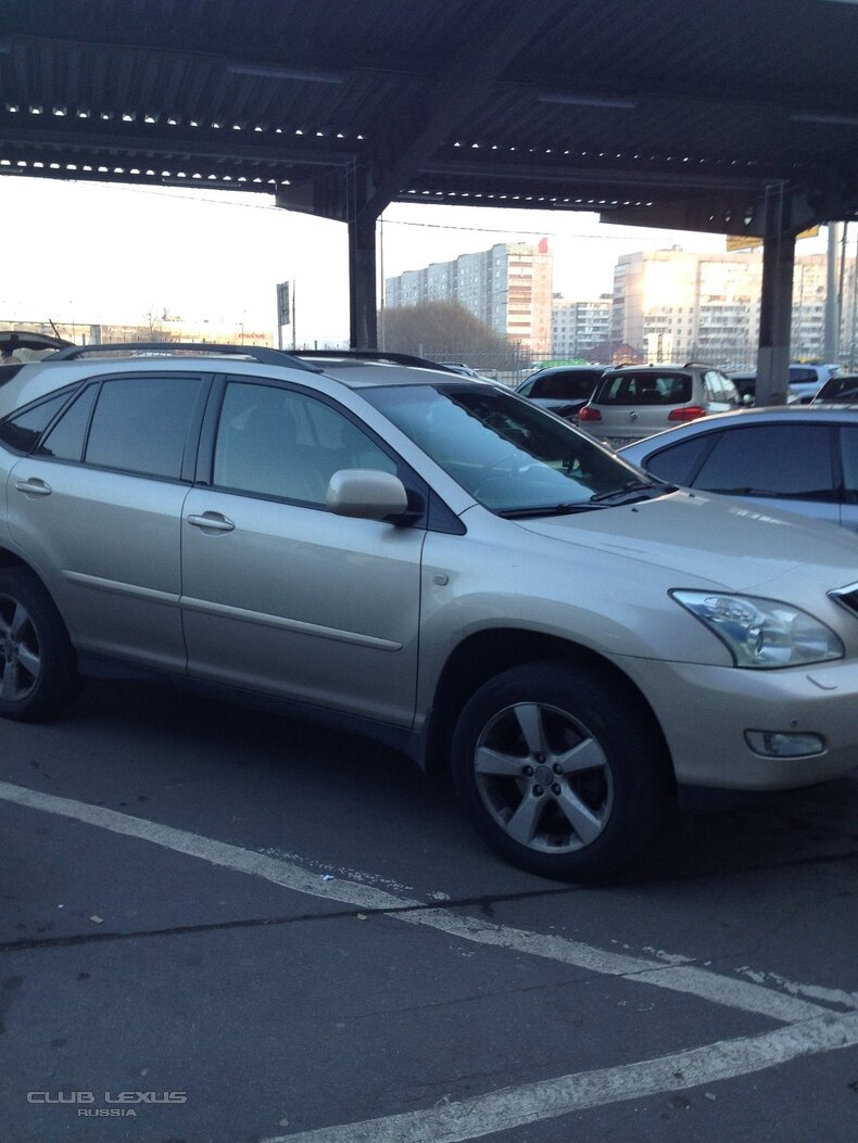 ,  Lexus RX300 2005 .