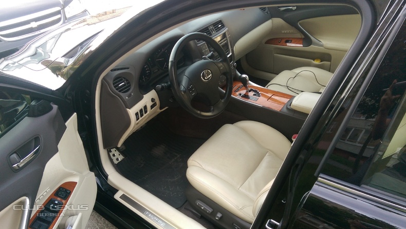  Lexus IS250  2008.  - 800 000 ..