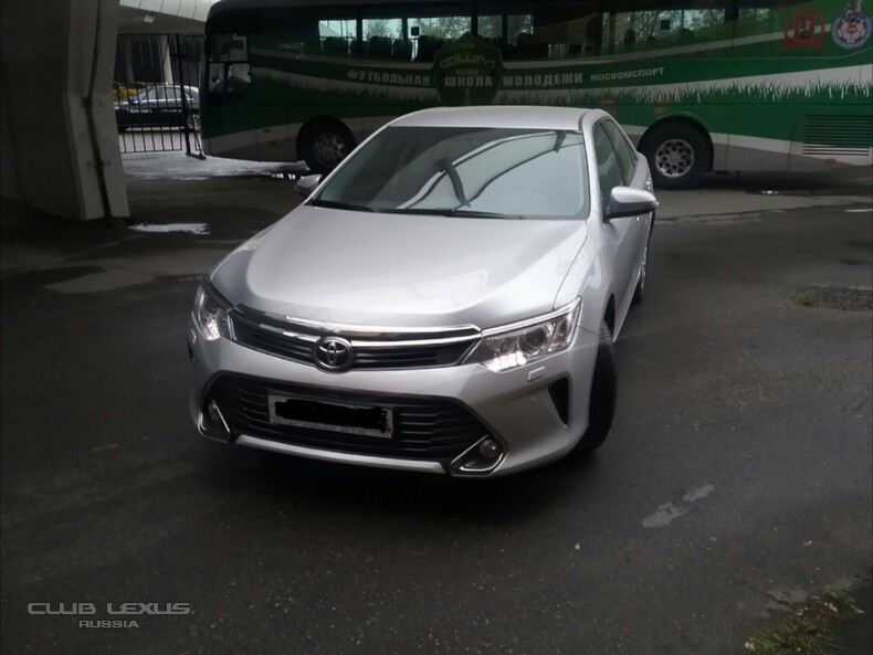 Toyota Camry 2,5 Elegance2015 ,13,7. 1335000