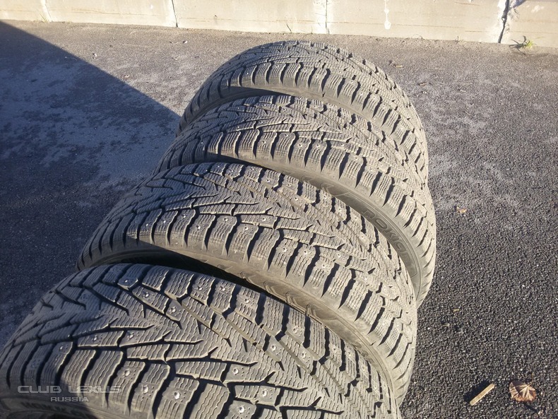 --    Nokian Hakkapeliitta 7 235 55 R19