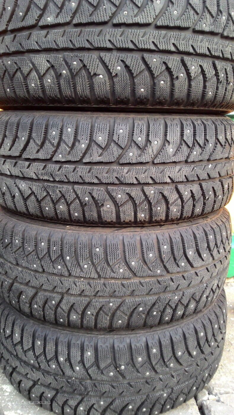 ! BRIDGESTONE ICE CRUISER 7000 235/55R18 104T XL