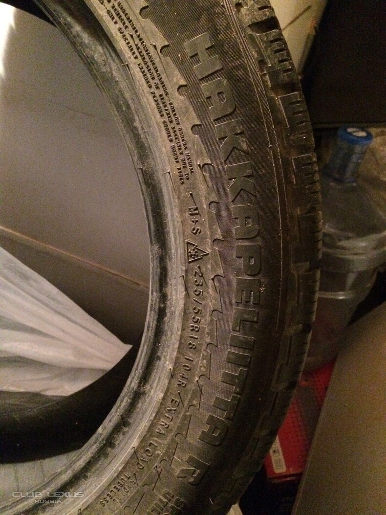 Nokian Hakkapeliitta R 235/55 R18