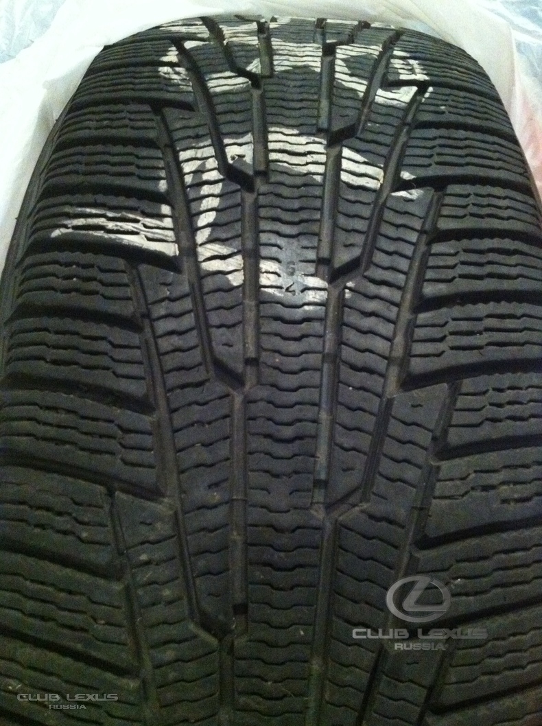 Nokian Hakkapeliitta R 225/50 R17 98R