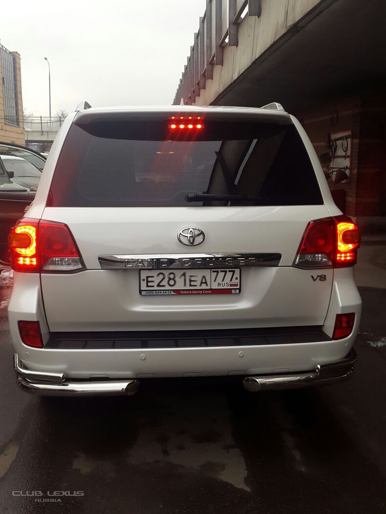 Toyota Land Cruiser 200 Brownstone 2014 64.-3 090 000