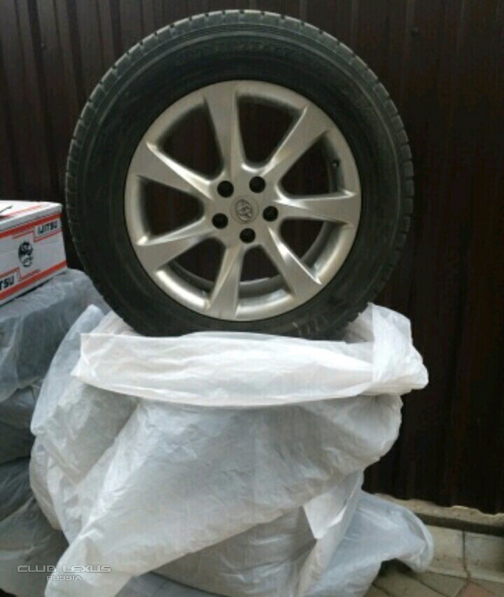  Lexus RX r18 5/114,3 245/60 Dunlop 