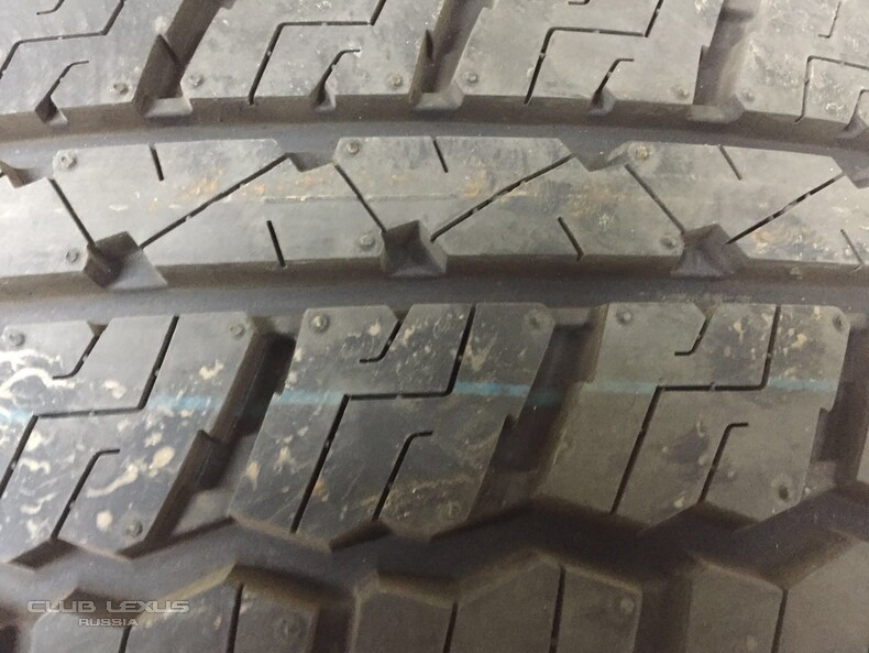  4  Bridgestone Dueler A/T 285/60/18 2016 .  