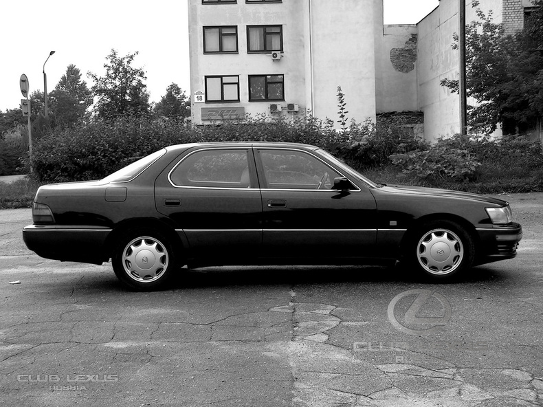    Lexus LS III      