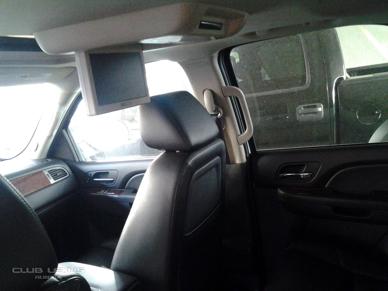 MB GL 350 CDI 2012  Chevrolet Tahoe LTZ 2011 .