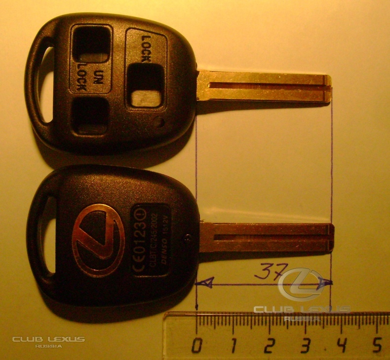   Lexus three-button Remote Key Blank - 100