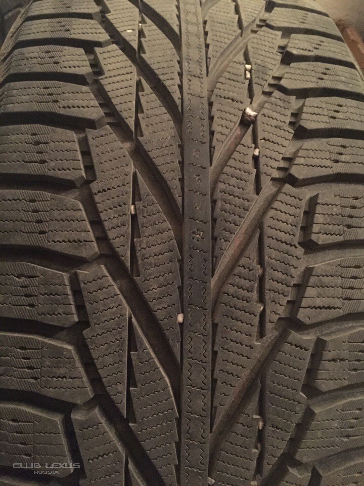  Nokian Hakkapeliitta R2 SUV. 285/50 R20