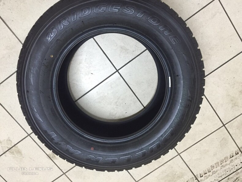  4  Bridgestone Dueler A/T 285/60/18 2016 .  