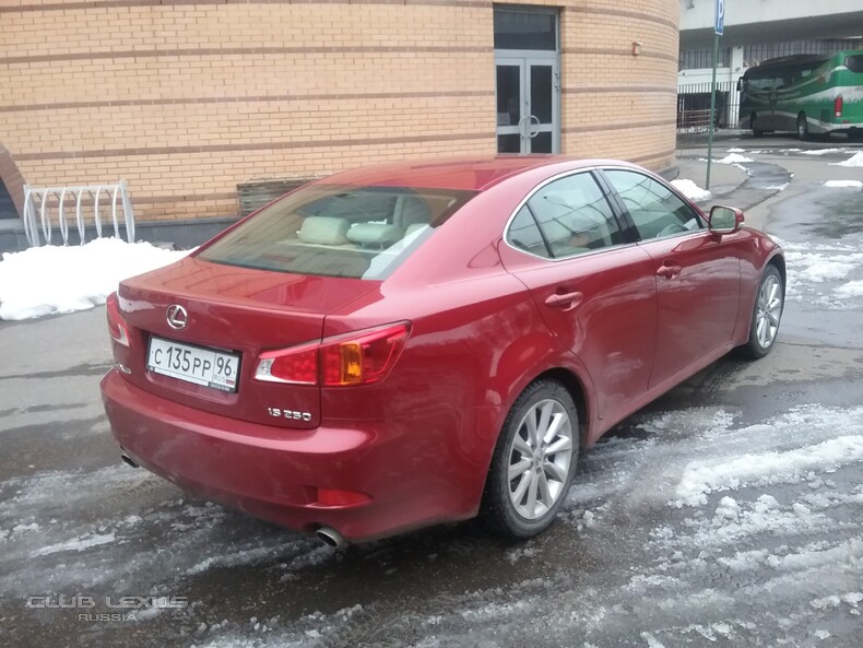 LEXUS IS250 2009  26626  990 000 