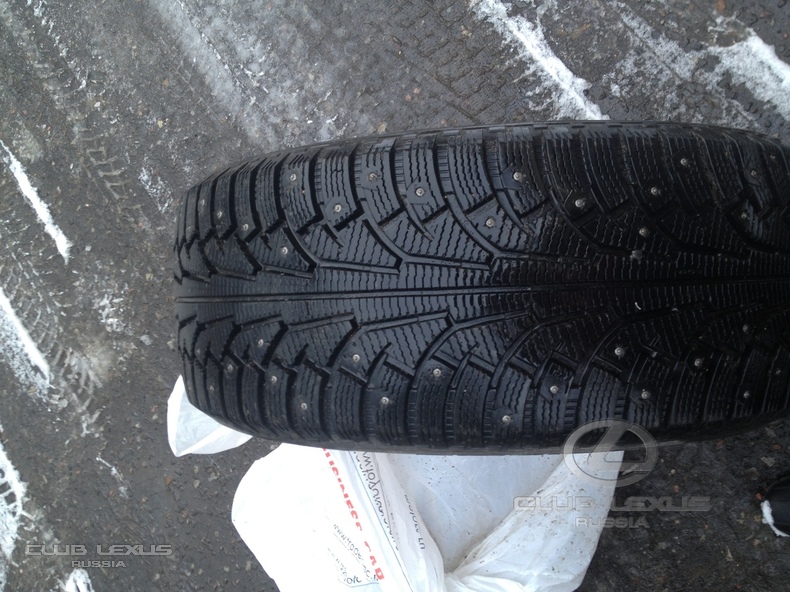   Nokian Hakkapeliitta 5    265/50/R20