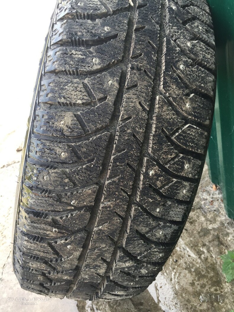 235/55R18 Bridgestone Ice Cruiser 7000 104T