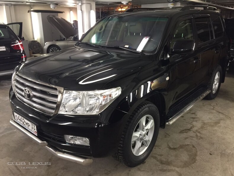 Toyota Land Cruiser 200 2011  54700 2340000