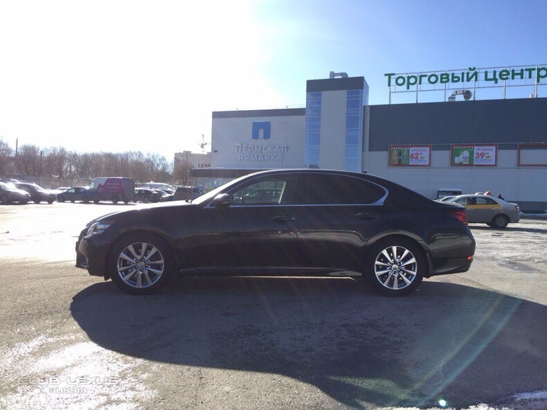  GS 350 AWD 2013.