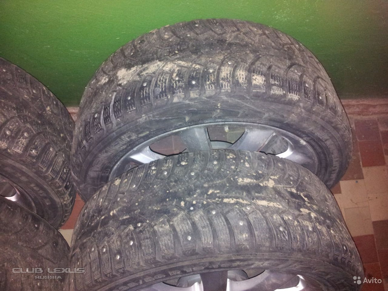   Nokian Hakka 235/50/R18,  Lexus Replica