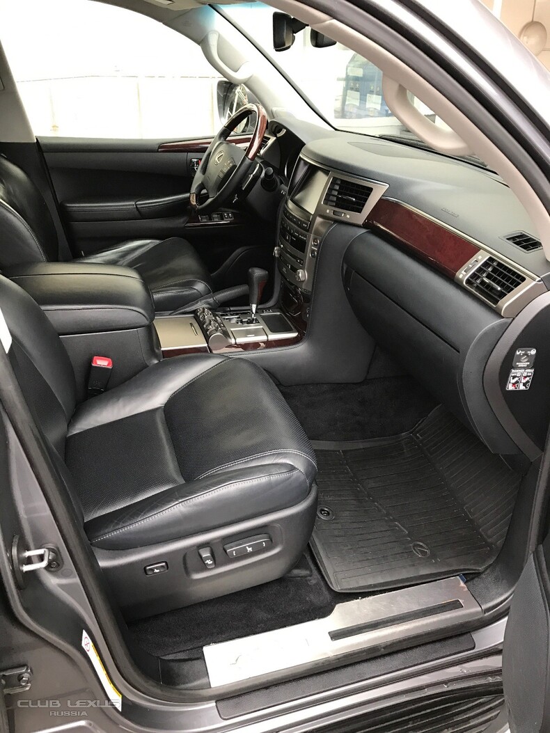 Lexus LX 570 2012 56000 